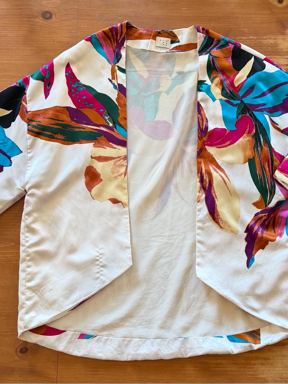 White Floral Satiny Kimono Jacket with Bright Multicolor Print - Picture 12 of 14